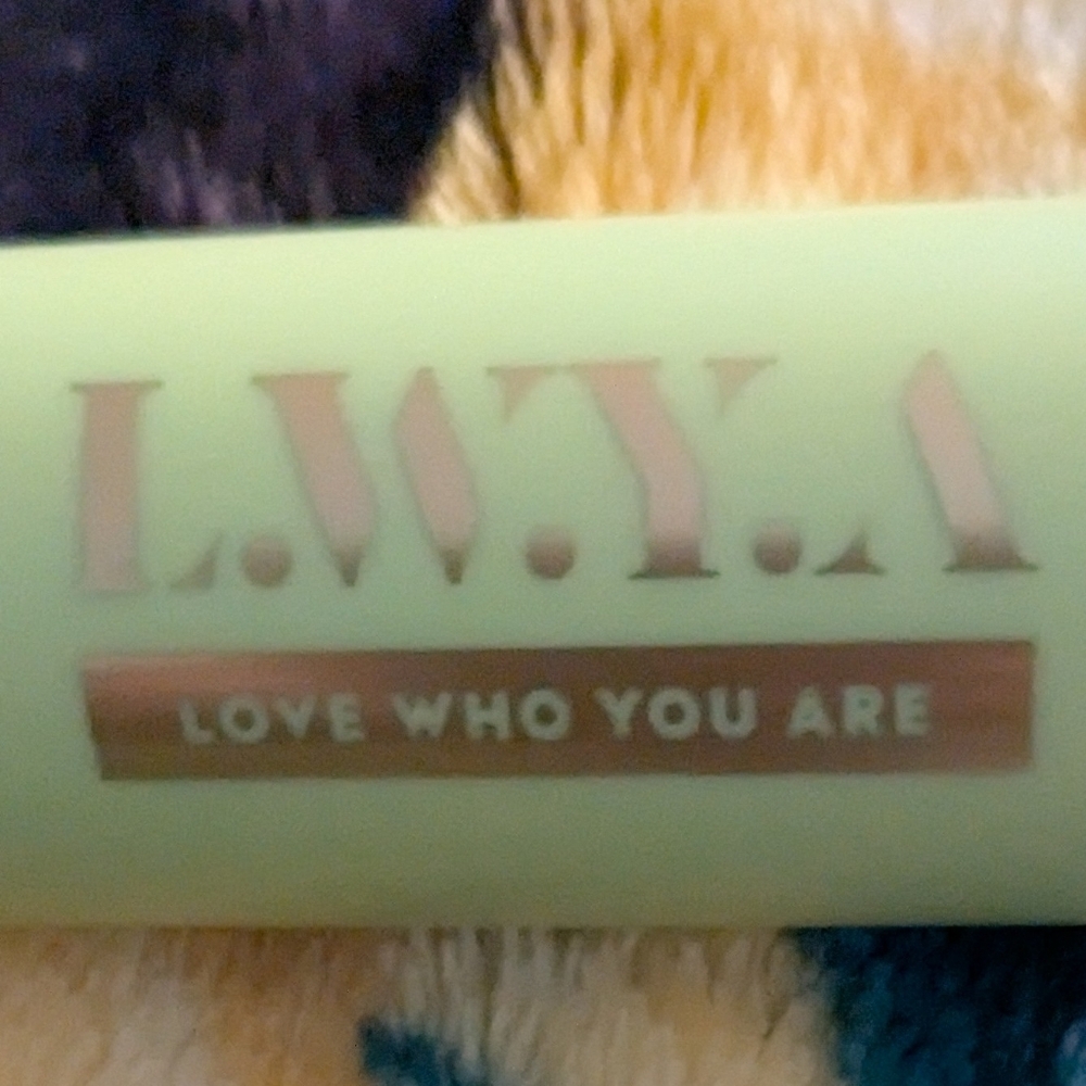 SOLD SOLD SOLD LWYA Concealer
